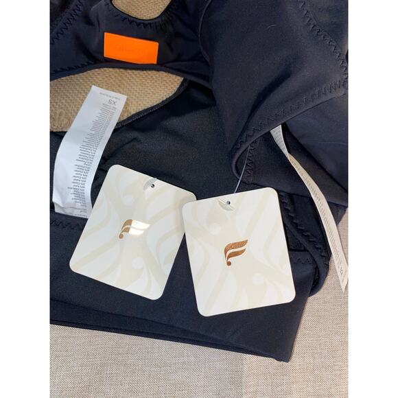 NWT $99 Fabletics XS Black Sporty Racerback High-Waisted Swim Tank Shorts Set - Picture 7 of 12